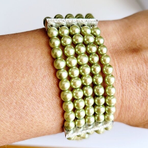 Multi Strand Glass Pearl Bracelet Rhinestone Slider Clasp Light Olive Green 7.5" - Picture 4 of 4